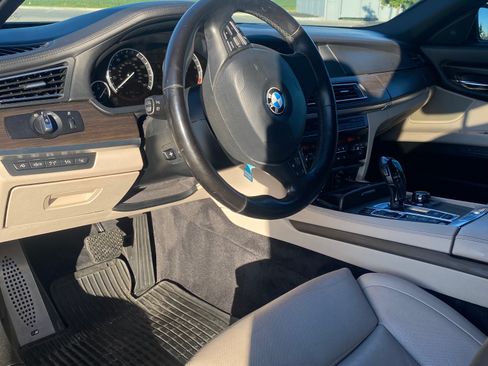 Used 2011 BMW ALPINA B7 xDrive image 18