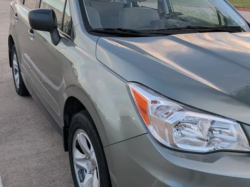 Used 2014 Subaru Forester 2.5i AWD/4WD image 5