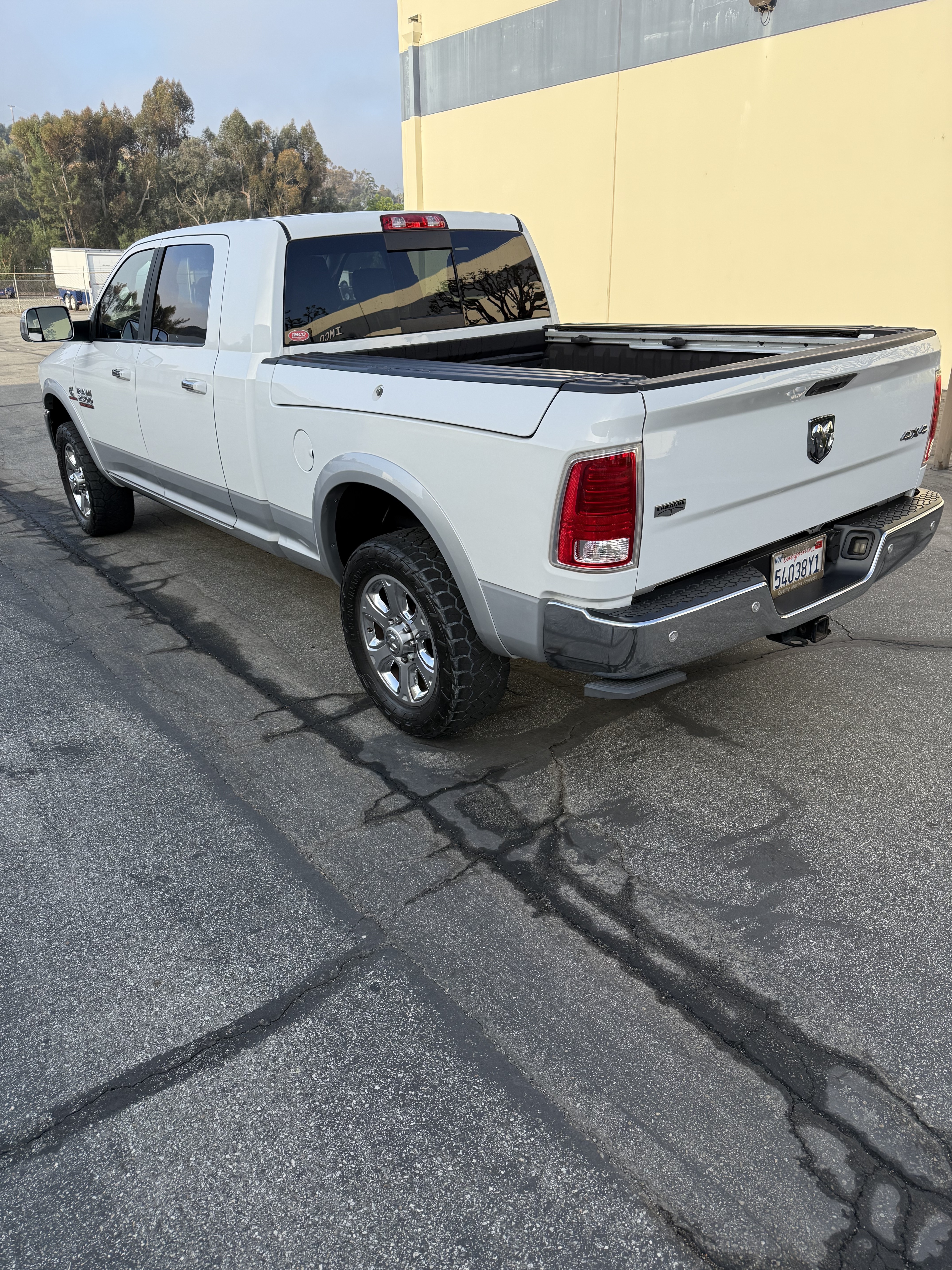 Used 2016 RAM 2500 Laramie w/ Convenience Group AWD/4WD image 6