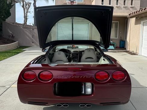 Used 2003 Chevrolet Corvette Coupe w/ Preferred Equipment Group image 12