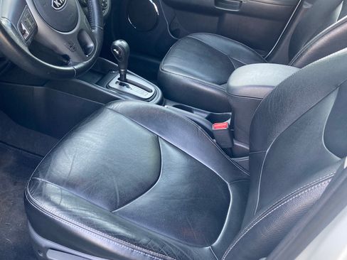 Used 2010 Kia Soul + w/ Ghost Special Edition Pkg FWD image 11
