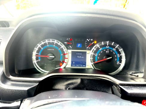 Used 2016 Toyota 4Runner SR5 image 11