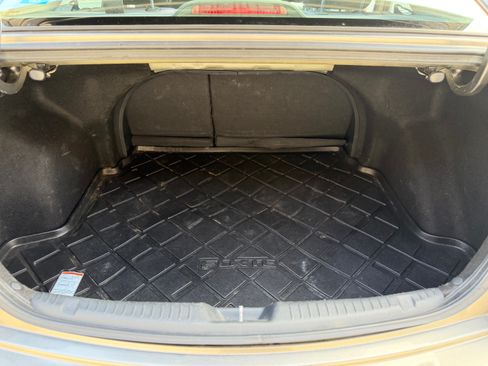 Used 2012 Kia Forte EX image 9