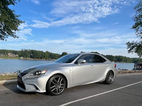Used 2015 Lexus IS 250 w/ F-Sport Package RWD image 1