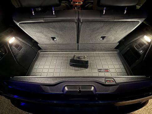 Used 2021 BMW X7 M50i image 15