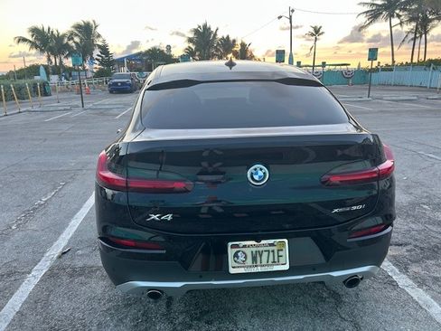 Used 2021 BMW X4 xDrive30i w/ Premium Package image 2