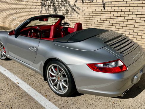 Used 2008 Porsche 911 Carrera S image 2