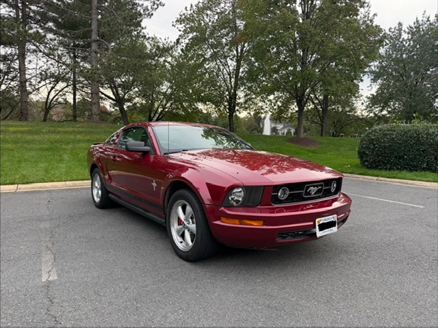 Used 2007 Ford Mustang Premium RWD image 1