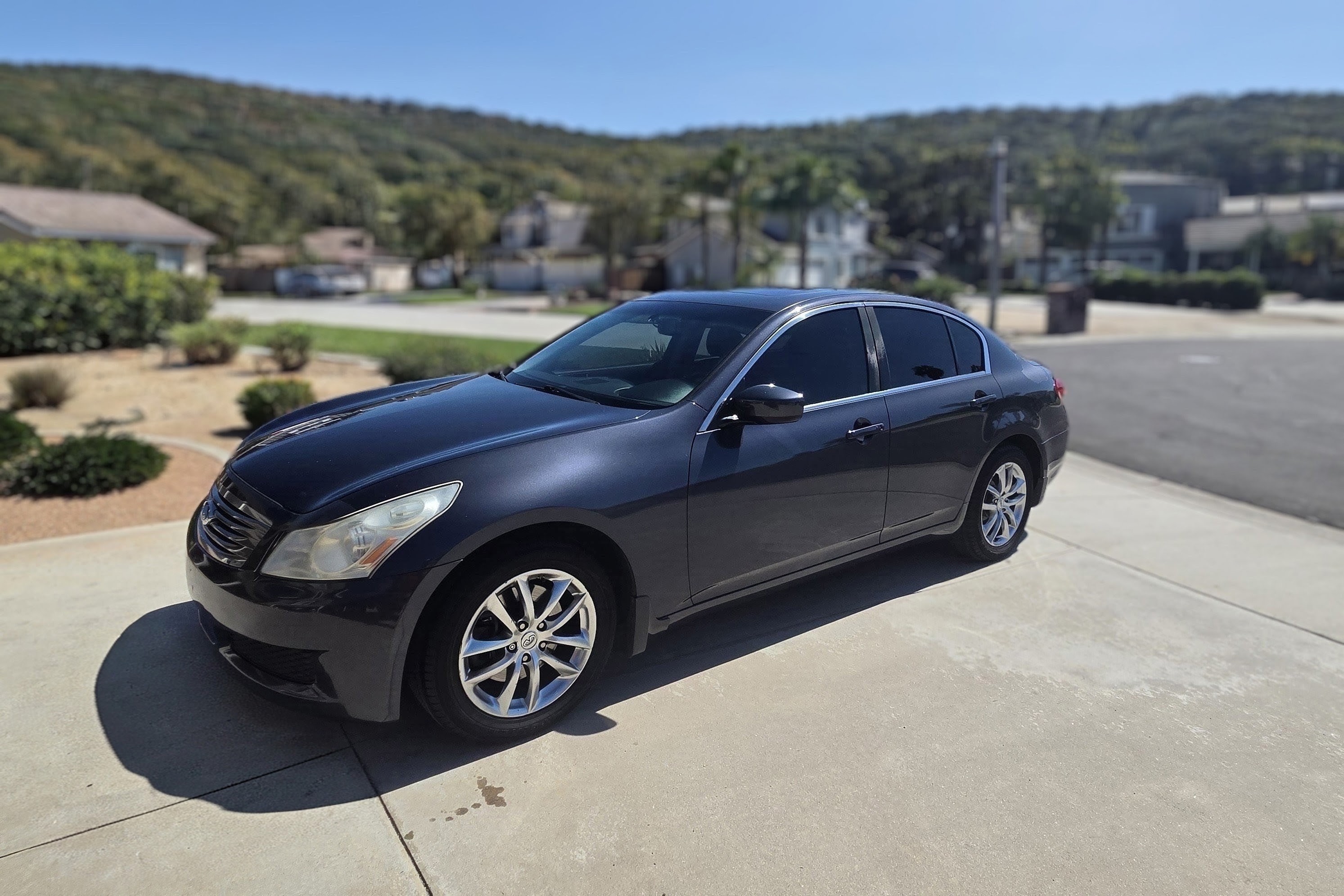Used 2009 INFINITI G37 x Sedan w/ Premium Pkg AWD/4WD image 1