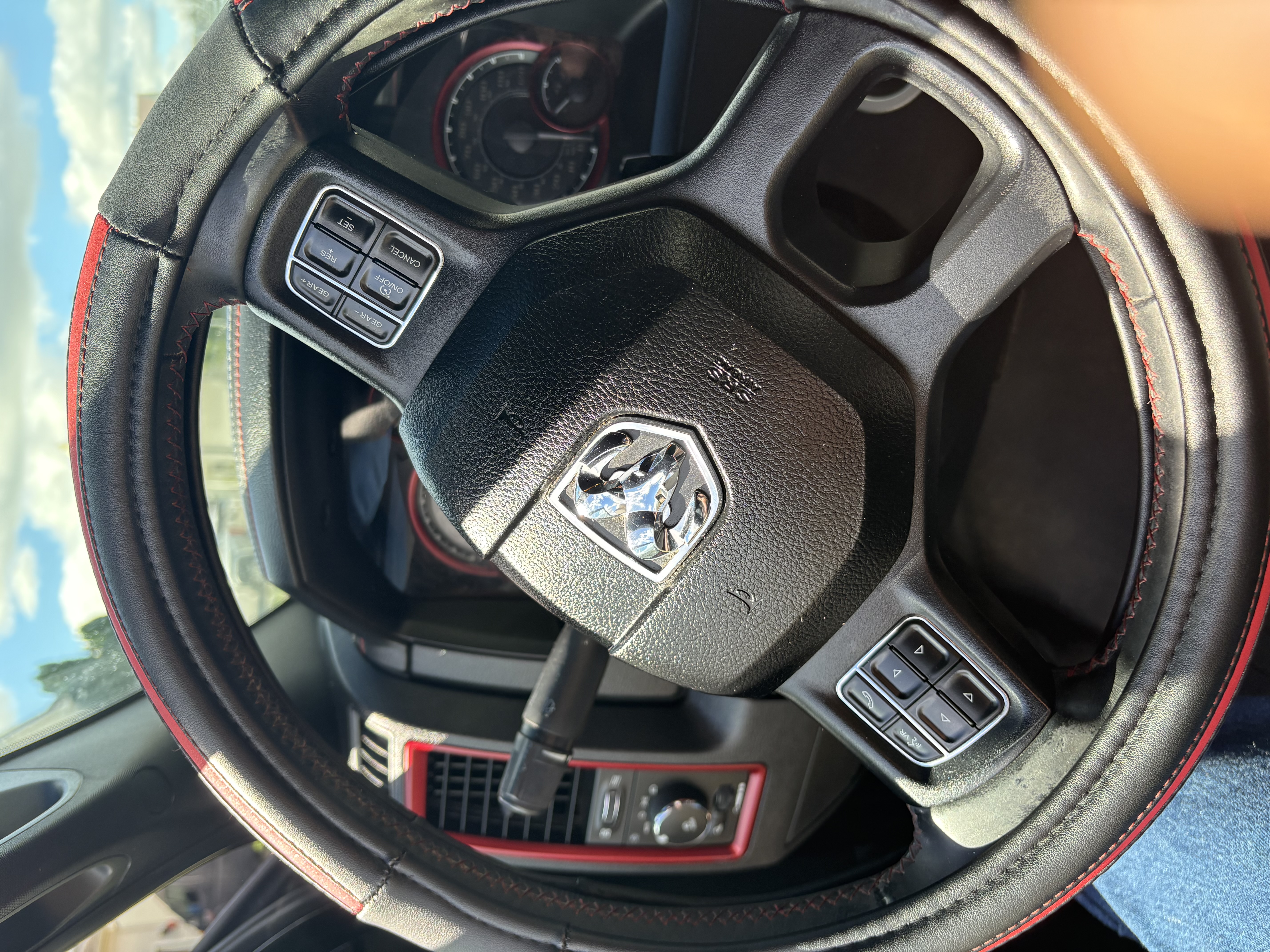 Used 2016 RAM 1500 Rebel w/ Luxury Group AWD/4WD image 6