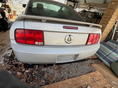 Used 2006 Ford Mustang Coupe image 5