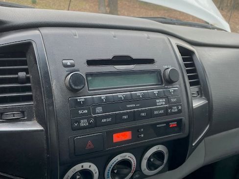 Used 2009 Toyota Tacoma 2WD Regular Cab image 15