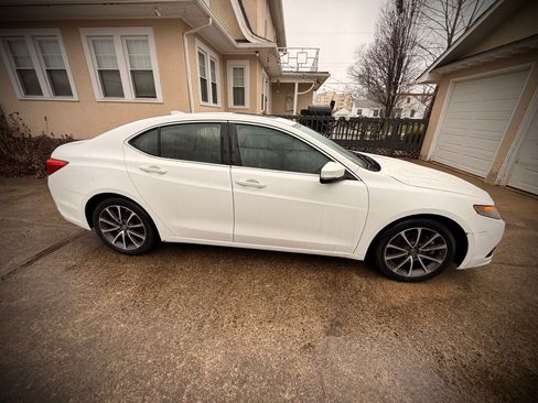 Used 2016 Acura TLX V6 image 4