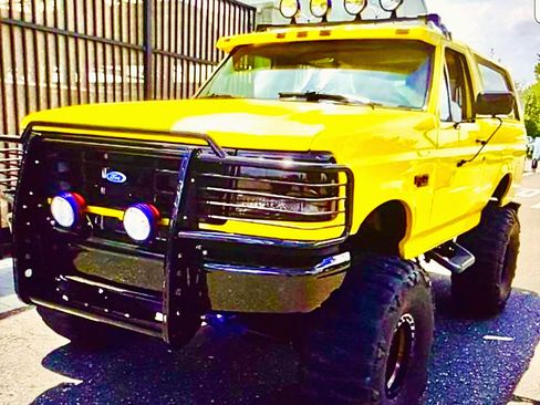 Used 1996 Ford Bronco Sport Utility 2D image 1