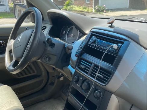 Used 2006 Honda Pilot LX image 9