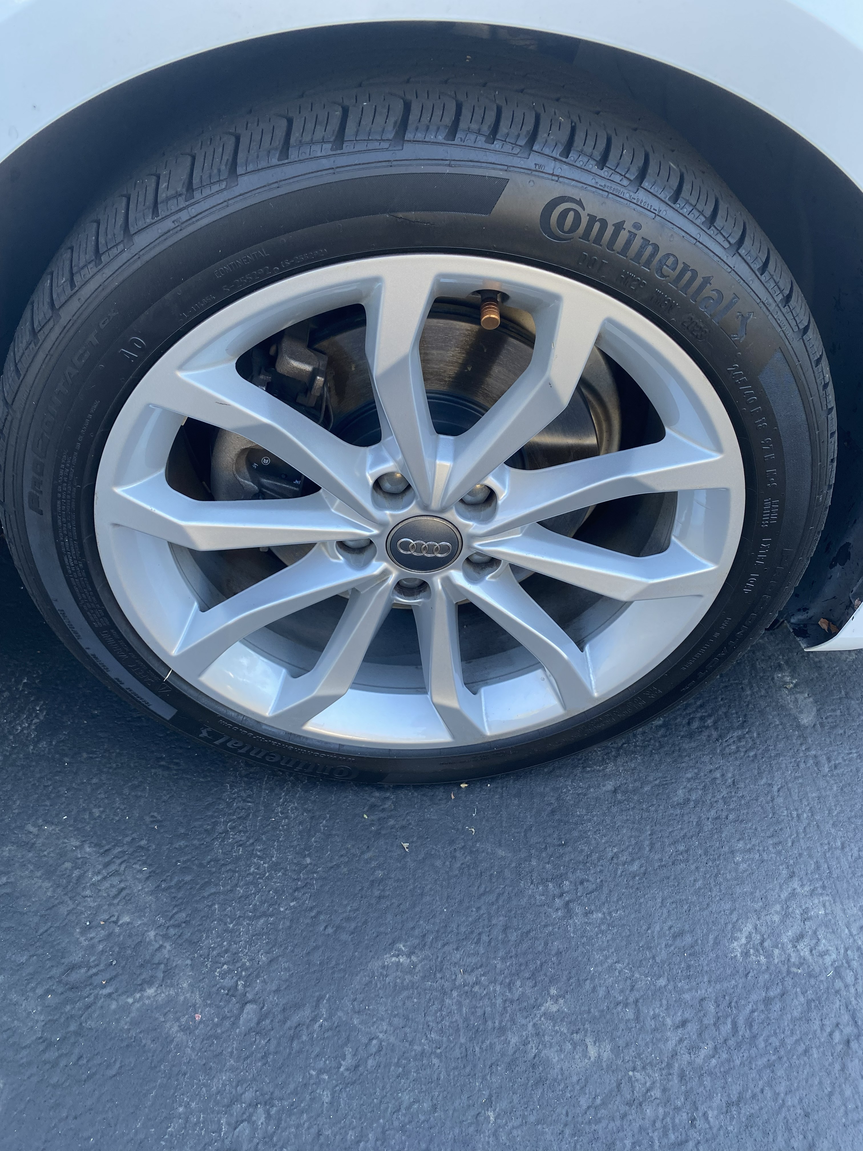 Used 2019 Audi A4 2.0T Premium w/ Convenience Package FWD image 17