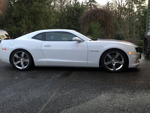 Used 2010 Chevrolet Camaro SS w/ RS Package image 1