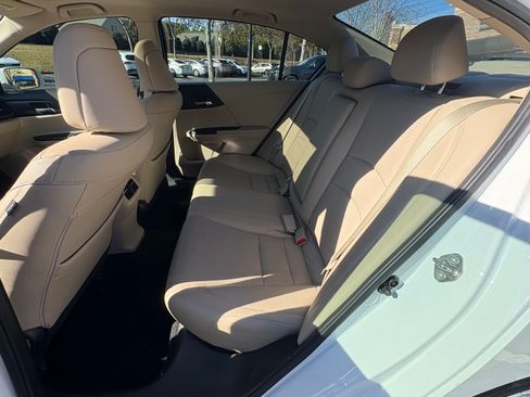 Used 2015 Honda Accord EX-L image 5