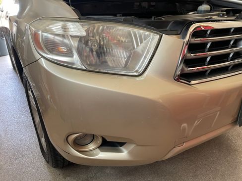 Used 2010 Toyota Highlander Limited image 11