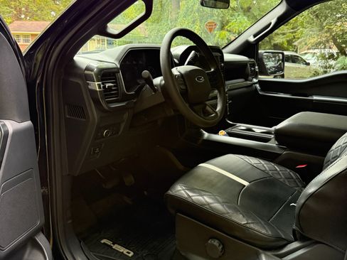 Used 2022 Ford F150 XL w/ STX Appearance Package image 2