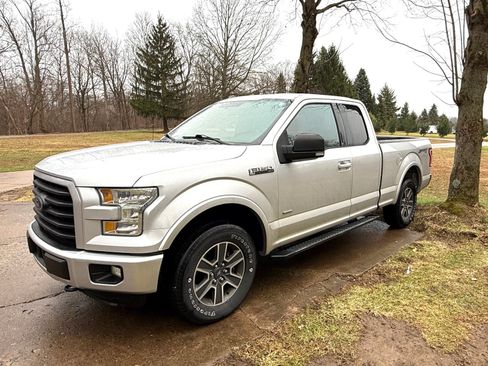 Used 2015 Ford F150 XLT w/ Equipment Group 302A Luxury image 8