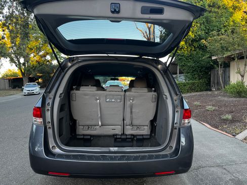 Used 2016 Honda Odyssey EX image 18