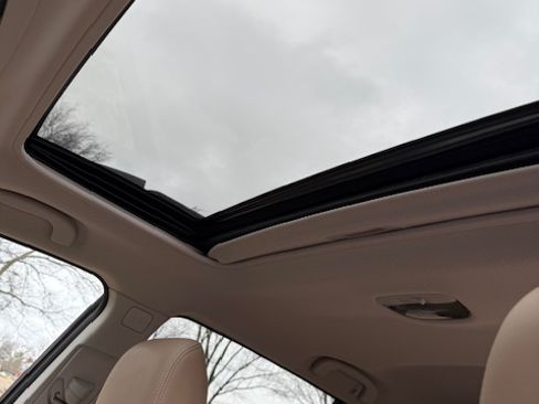 Used 2017 Subaru Outback 3.6R Limited image 15