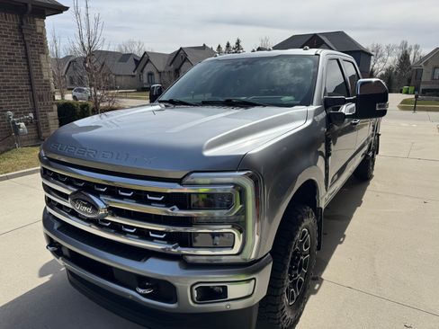 Used 2024 Ford F250 Platinum image 6