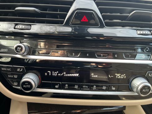 Used 2017 BMW 530i xDrive image 17