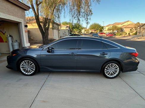 Used 2020 Toyota Avalon Limited w/ Advanced Safety Package FWD image 8