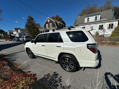 Used 2018 Toyota 4Runner Limited image 5