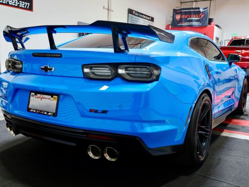 Used 2022 Chevrolet Camaro ZL1 image 4