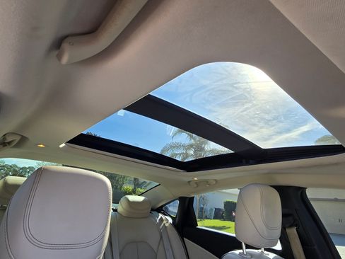 Used 2015 Chrysler 200 C w/ Navigation & Sound Group I image 11