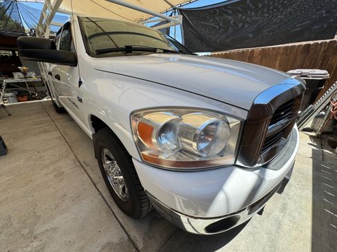 Used 2006 Dodge Ram 2500 Truck SLT RWD image 6