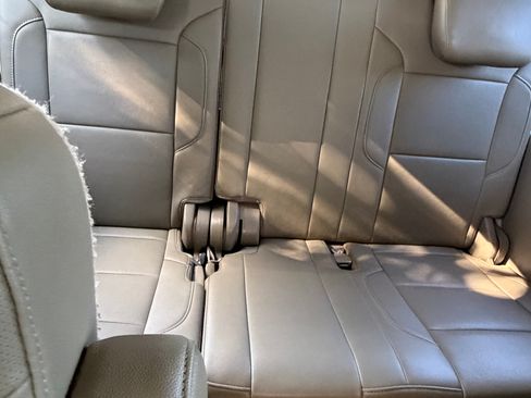 Used 2016 Chevrolet Suburban LTZ AWD/4WD image 12