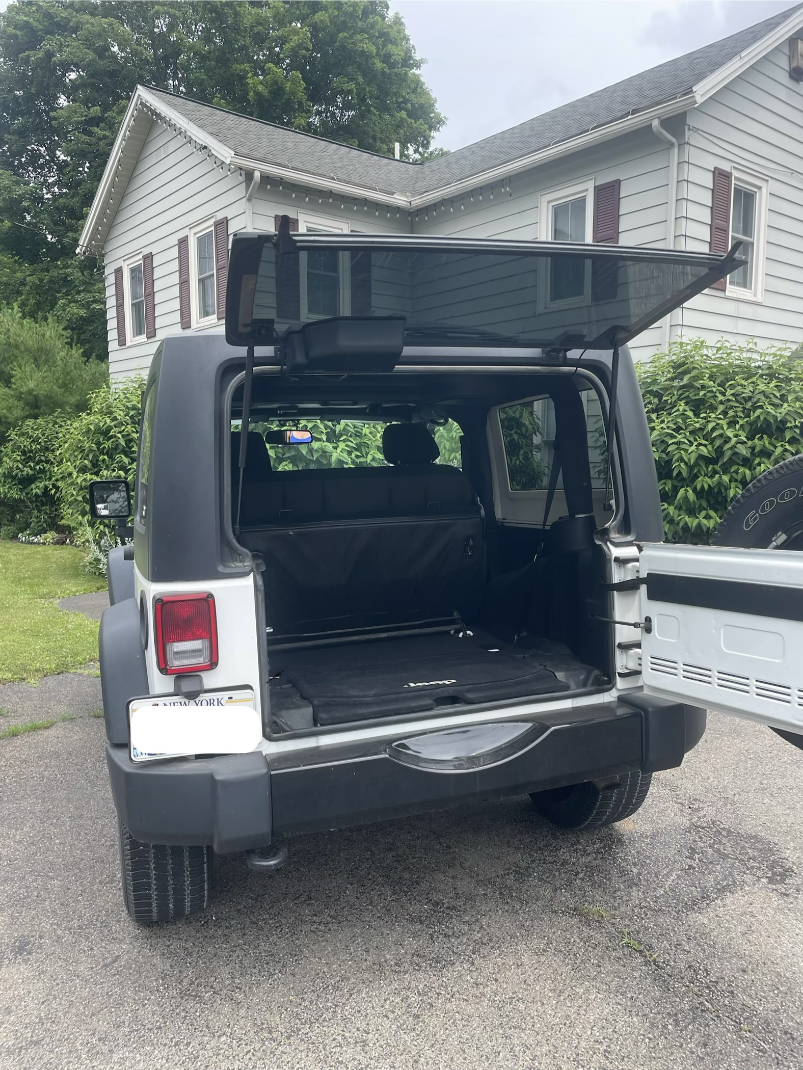 Used 2015 Jeep Wrangler Sport AWD/4WD image 11