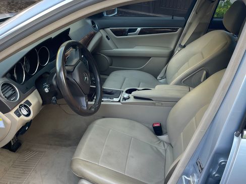 Used 2013 Mercedes-Benz C 250 C 250 Sport Sedan 4D image 10
