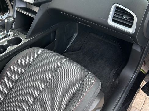 Used 2017 Chevrolet Equinox LT w/ Convenience Package image 8