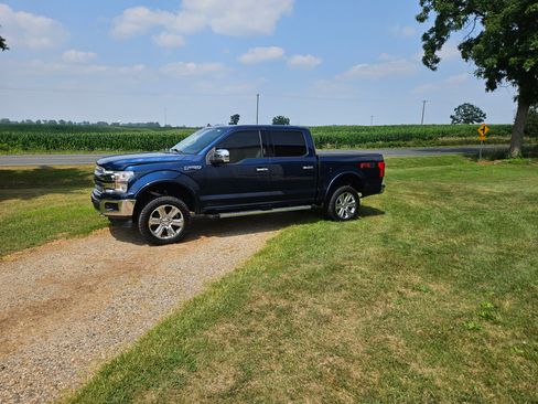 Used 2019 Ford F150 Lariat w/ Equipment Group 502A Luxury AWD/4WD image 1