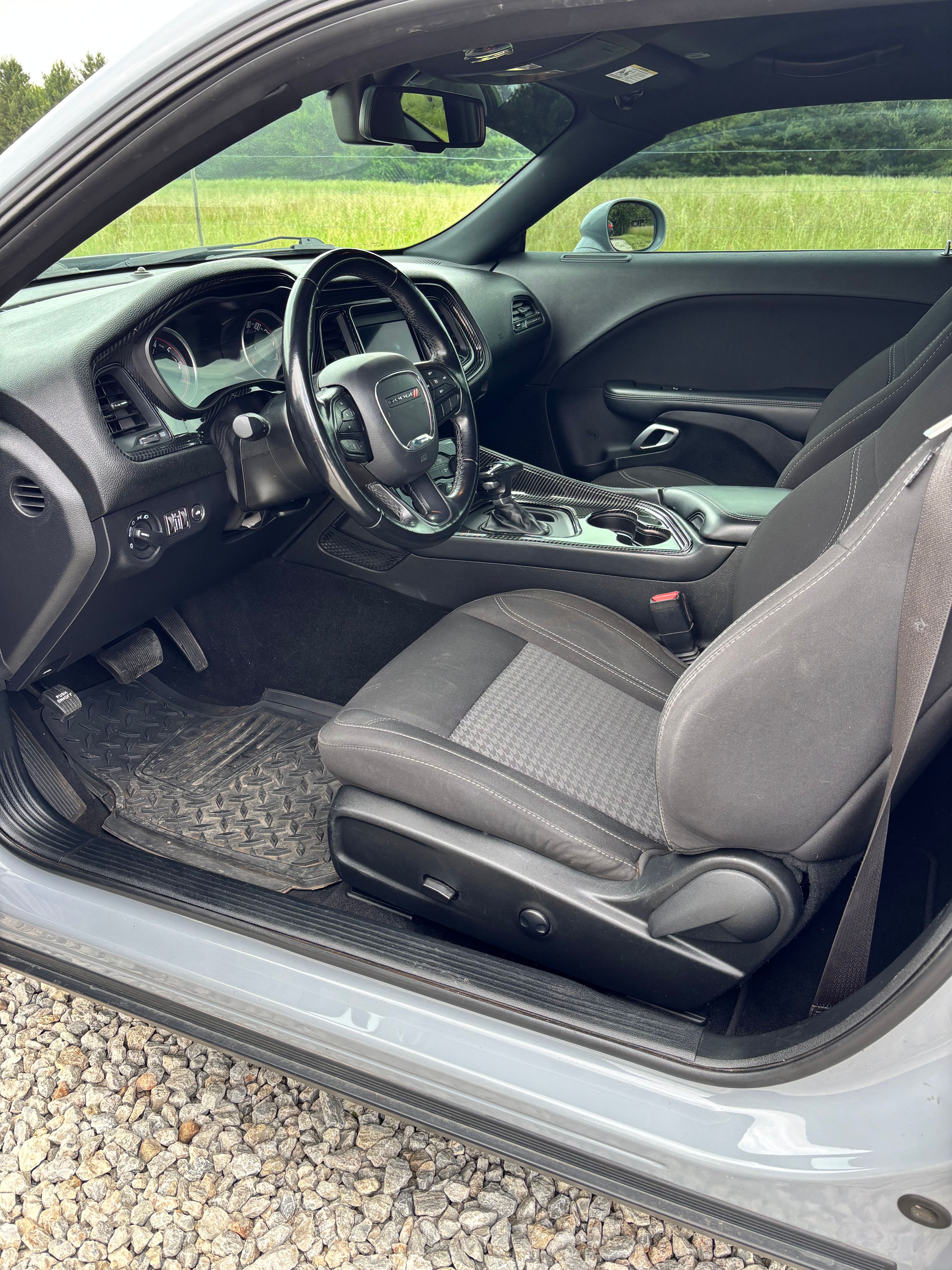 Used 2022 Dodge Challenger SXT w/ Cold Weather Group AWD/4WD image 8