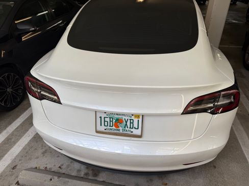 Used 2022 Tesla Model 3 Long Range image 16