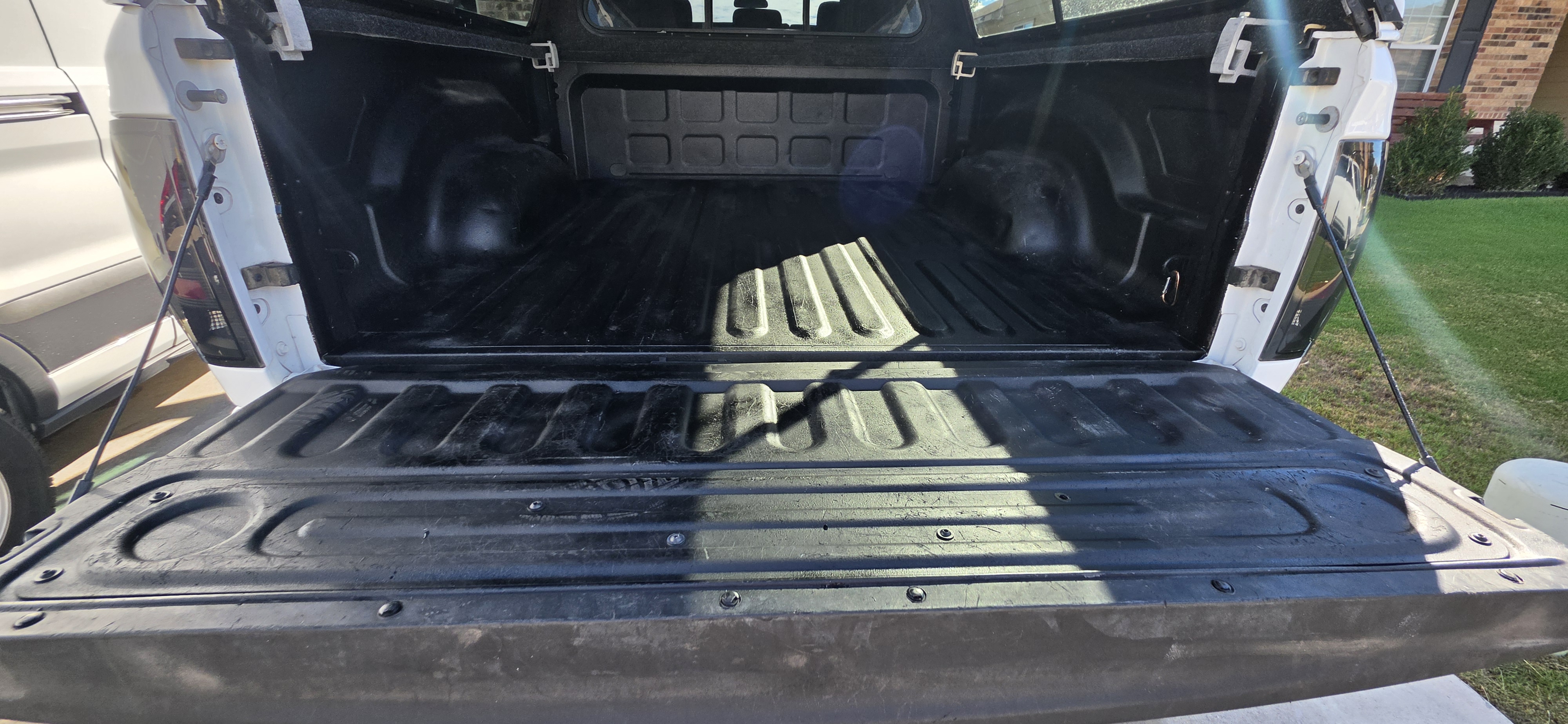 Used 2017 RAM 2500 SLT AWD/4WD image 15