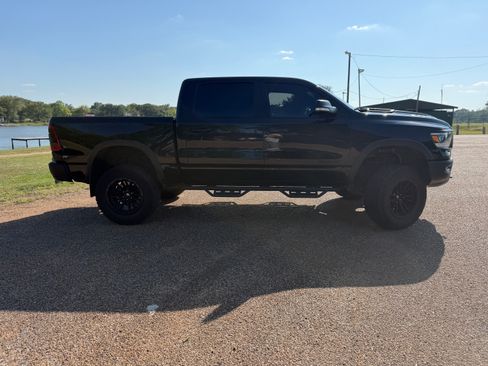 Used 2019 RAM 1500 Rebel w/ Rebel Level 2 Equipment Group AWD/4WD image 2