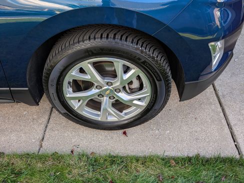Used 2020 Chevrolet Equinox LT image 22
