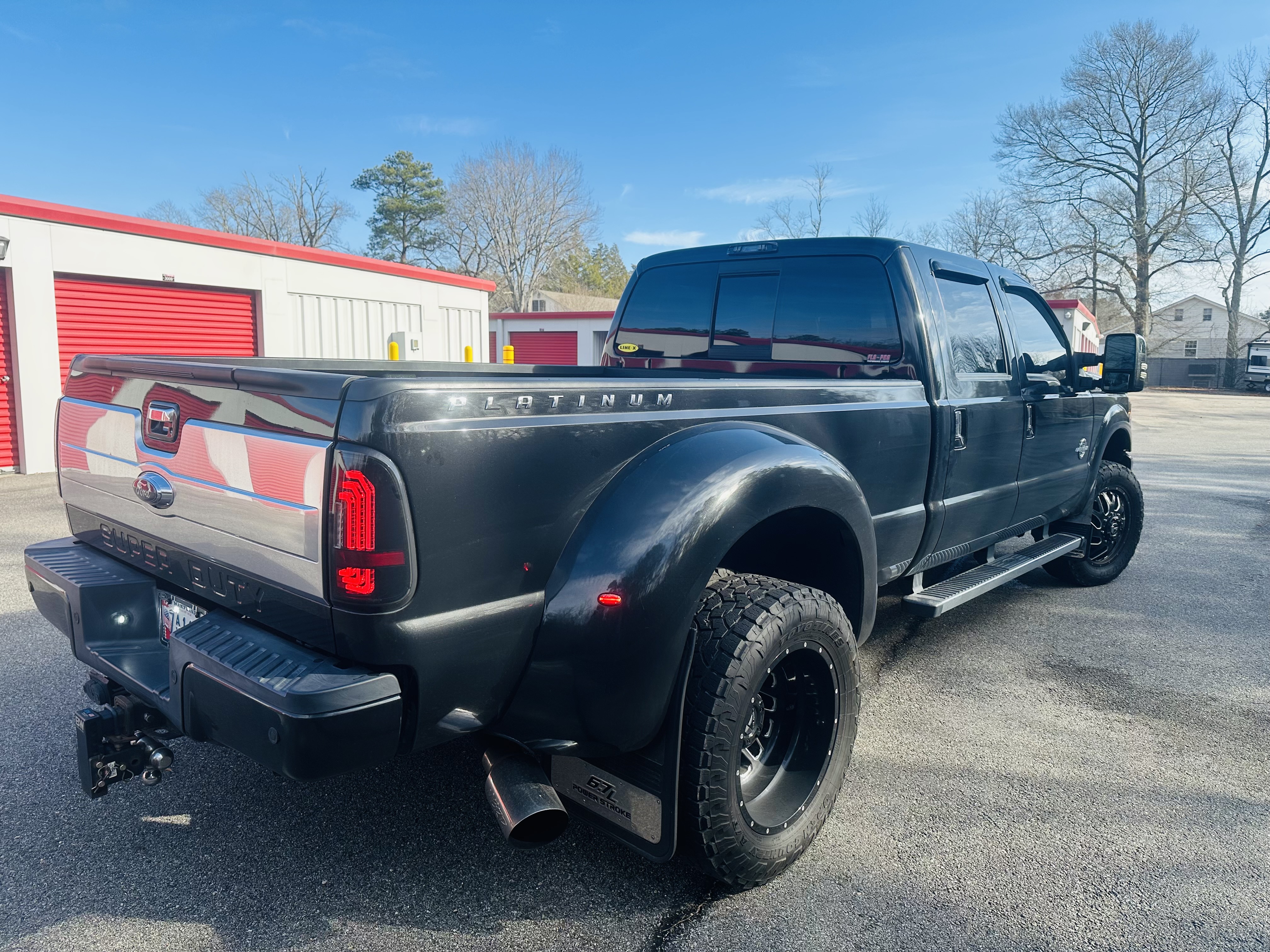 Used 2015 Ford F350 Platinum w/ Snow Plow Prep Package AWD/4WD image 21
