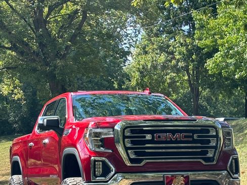 Used 2021 GMC Sierra 1500 SLT image 4