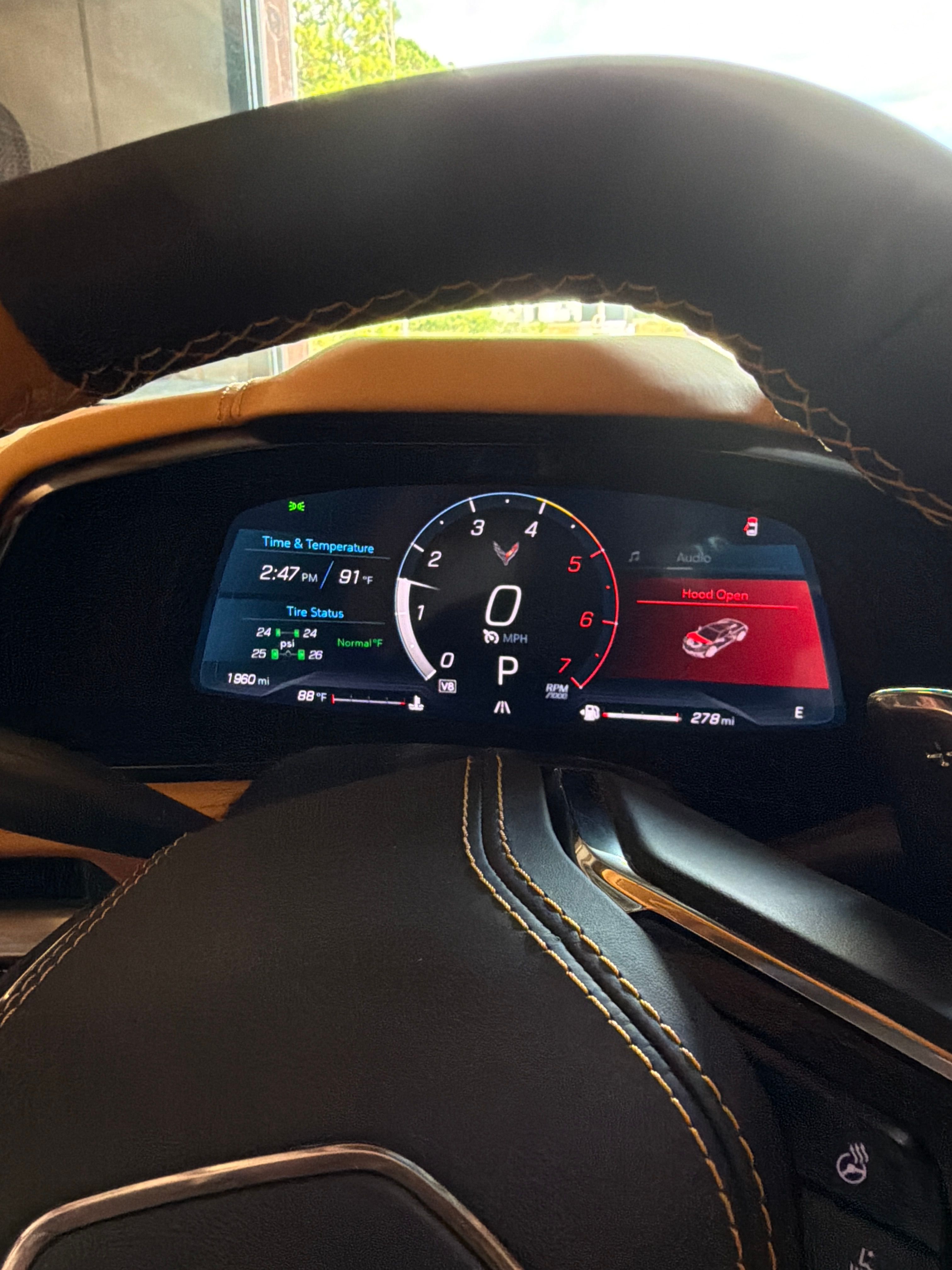 Used 2024 Chevrolet Corvette Stingray Premium Cpe w/ Z51 Performance Package RWD image 8