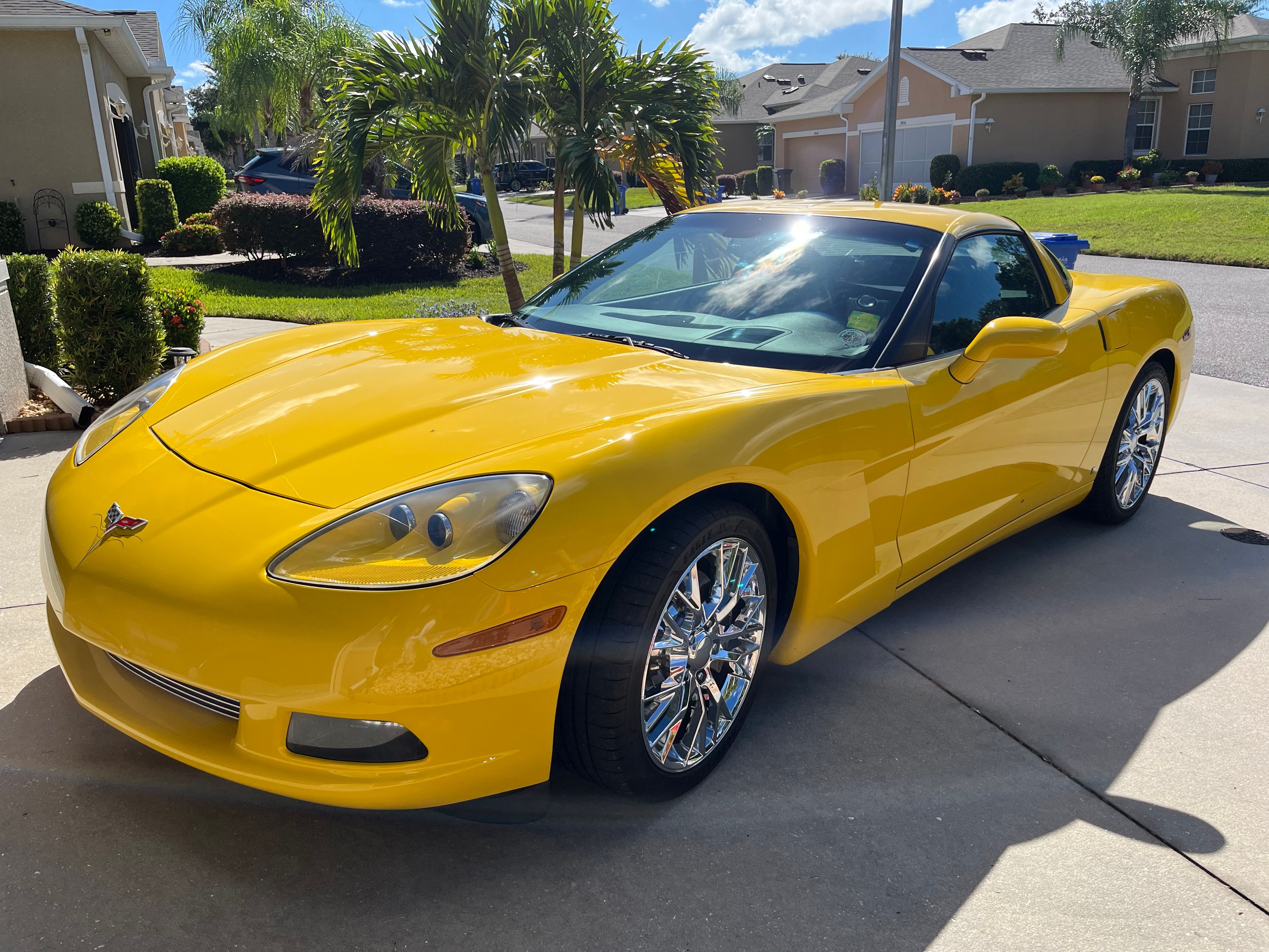 Used 2007 Chevrolet Corvette Coupe w/ Preferred Equipment Group RWD image 4