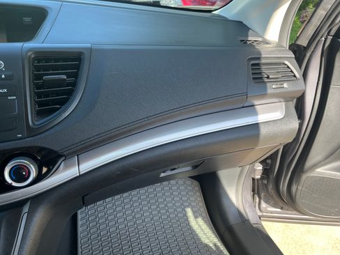 Used 2015 Honda CR-V LX image 11