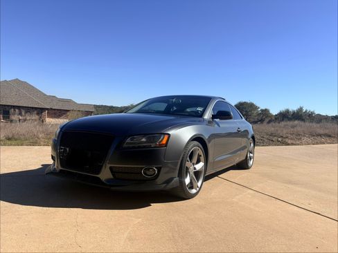 Used 2010 Audi A5 2.0T Premium Plus w/ Premium Plus Pkg image 5